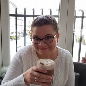 Meet your Posher, Alais
